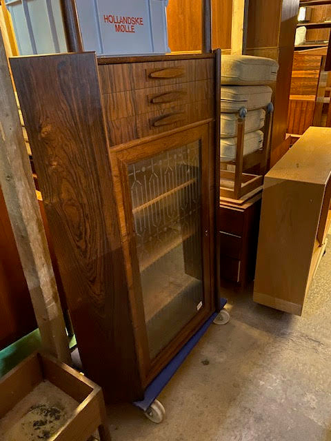 DANISH MODERN ROSEWOOD CORNER CABINET WITH ETCHED GLASS DOORS