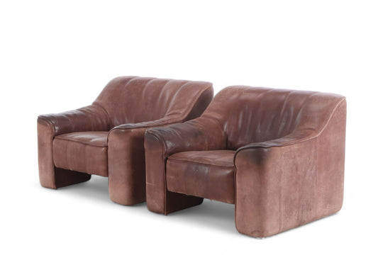PAIR OF DESEDE DS-44 LOUNGE CHAIRS IN PATINATED LEATHER