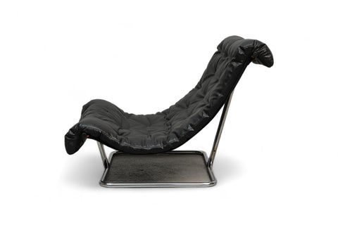 "FORMULA" LOUNGE CHAIR IN BLACK VINYL BY RUUD EKSTRAND