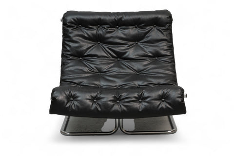 "FORMULA" LOUNGE CHAIR IN BLACK VINYL BY RUUD EKSTRAND