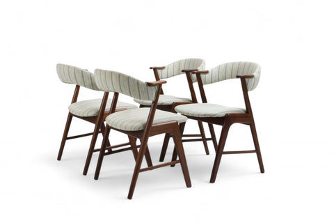 Set of Four Kai Kristiansen Model 32 Chairs in Rosewood