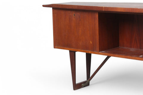 PETER LØVIG NIELSEN BOOMERANG DESK IN TEAK WITH BAR