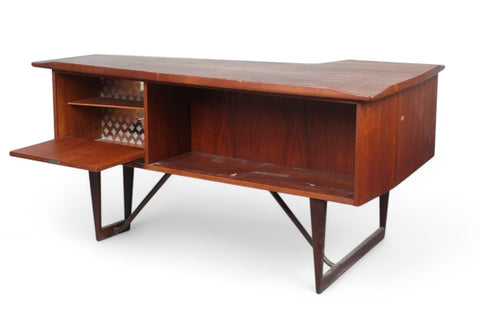 PETER LØVIG NIELSEN BOOMERANG DESK IN TEAK WITH BAR