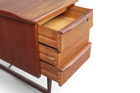 PETER LØVIG NIELSEN BOOMERANG DESK IN TEAK WITH BAR