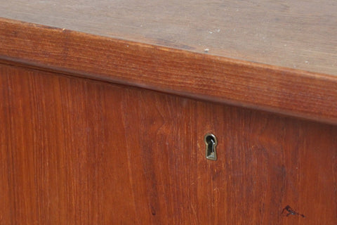 PETER LØVIG NIELSEN BOOMERANG DESK IN TEAK WITH BAR