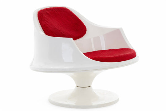 SPACE AGE "FINETRA SERIES" LOUNGE CHAIR IN WHITE FIBERGLASS