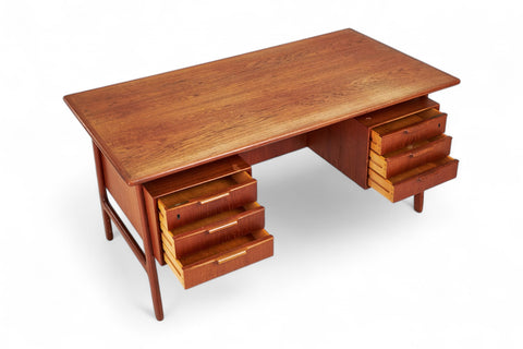 MODEL 75 WRITING DESK IN TEAK BY GUNNI OMANN