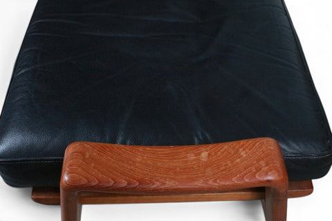 Teak swivel base detail on Arne Wahl Iversen lounge chair by Komfort Denmark