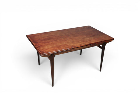 Tapered leg detail on Johannes Andersen rosewood dining table — Uldum Møbelfabrik Denmark
