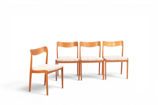 SET OF FOUR 1960S DANISH TEAK DINING CHAIRS