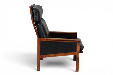 Side profile of Capella armchair showing curved frame - 1950s-60s Danish rosewood leather