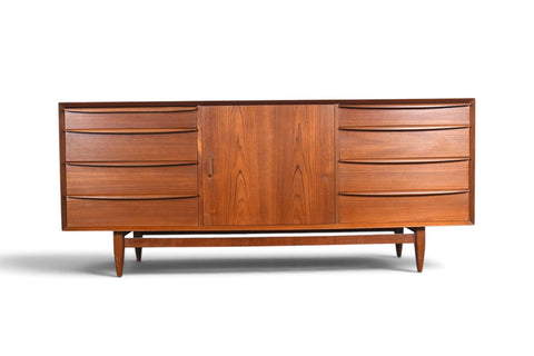 Vintage Svend Åge Madsen thirteen drawer teak dresser, 1960s, view 1