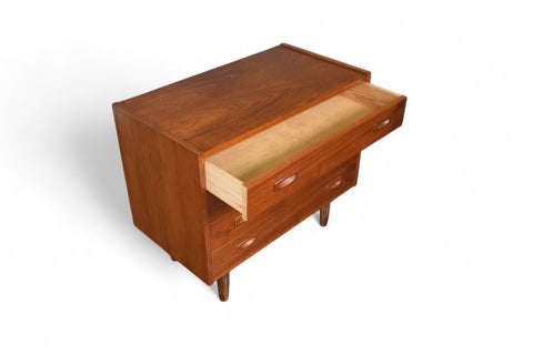 DANISH MODERN FOUR DRAWER GENTLEMAN'S CHEST IN TEAK