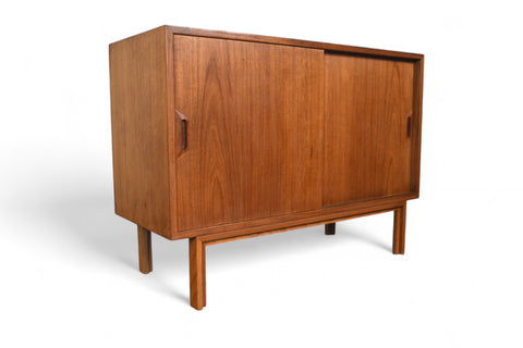 SMALL DANISH MODERN TEAK CREDENZA BY SVEN ELLEKAER