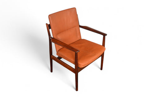 MODEL 431 ARMCHAIR IN ROSEWOOD