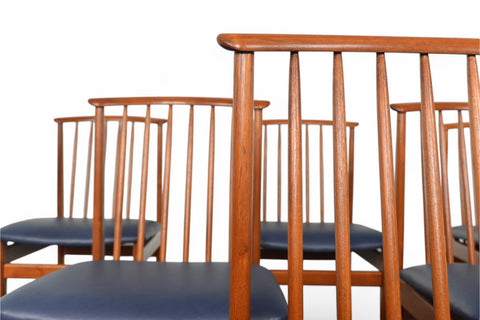 SET OF SIX SYLVE STENQUIST SPINDLE BACK DINING CHAIRS IN TEAK BACKREST DETAILED