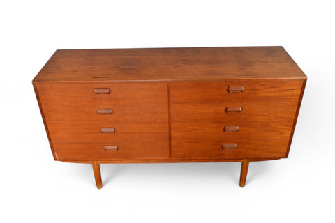 BØRGE MOGENSEN LOW EIGHT DRAWER TEAK DRESSER Top View