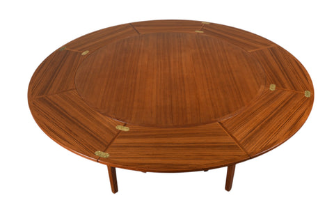 LOTUS / FLIP FLAP DINING TABLE IN TEAK BY DYRLUND