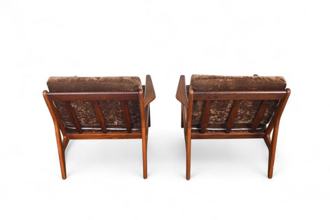 RARE PAIR OF ARNE VODDER FOR VAMO LOUNGE CHAIRS IN TEAK