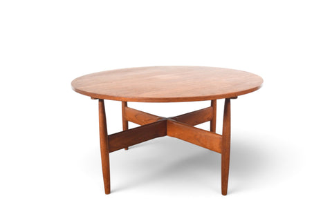 SMALL ROUND TEAK COFFEE / SIDE TABLE