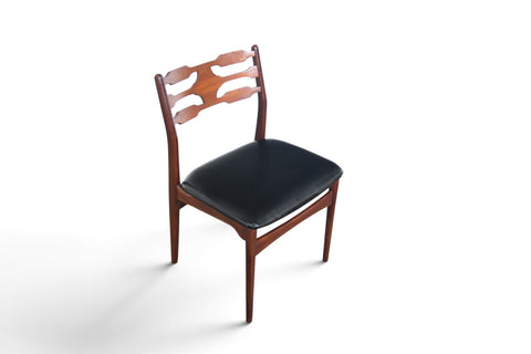 SET OF SIX DANISH MODERN DINING CHAIRS IN TEAK