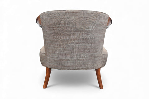 1950s SCULPTURAL MID CENTURY LOUNGE CHAIR IN WALNUT