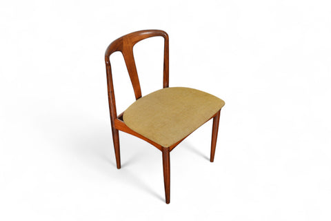 'Juliane' dining chair in rosewood with upholstered seats, designed by Johannes Andersen.