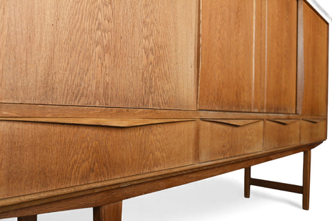E.W. BACH HIGH SIDEBOARD WITH BAR IN OAK