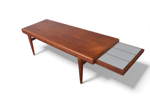 JOHANNES ANDERSEN ORGANIC TEAK COFFEE TABLE