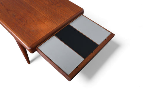 JOHANNES ANDERSEN ORGANIC TEAK COFFEE TABLE