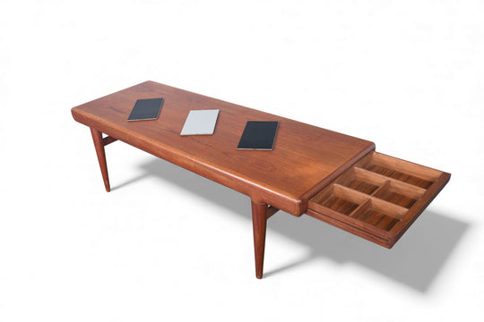 JOHANNES ANDERSEN ORGANIC TEAK COFFEE TABLE