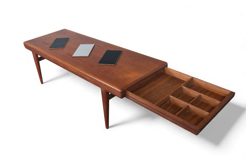 JOHANNES ANDERSEN ORGANIC TEAK COFFEE TABLE