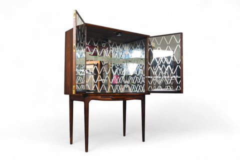 ILLUM WIKKELSO BAR IN ROSEWOOD WITH ETCHED MIRRORED INTERIOR