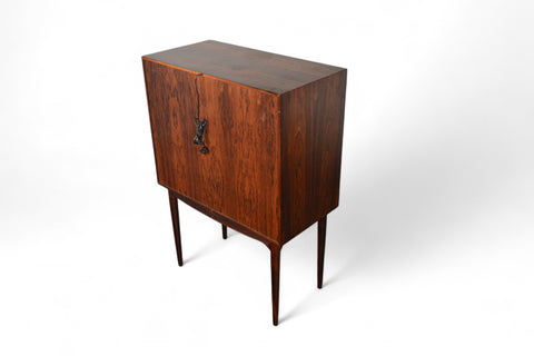 ILLUM WIKKELSO BAR IN ROSEWOOD WITH ETCHED MIRRORED INTERIOR