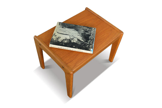 SWEDISH MODERN SIDE TABLE IN TEAK