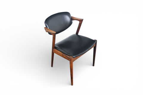 SET OF SIX KAI KRISTIANSEN MODEL 42 DINING CHAIRS IN ROSEWOOD