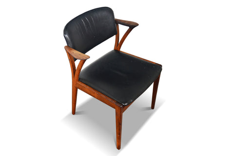 DANISH MODERN ARMCHAIR IN BRAZILIAN ROSEWOOD Brazilian rosewood armchair