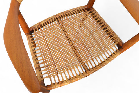 Vintage JH-501 Round Chair by Wegner, teak curved frame and woven cane seat