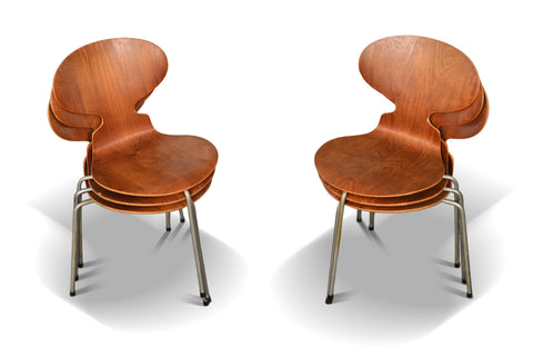 Arne Jacobsen Ant chairs