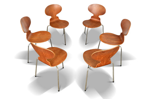 Arne Jacobsen Ant chairs