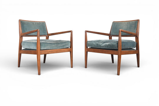 PAIR OF AMERICAN WALNUT LOUNGE CHAIRS, 1960s
