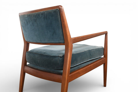 PAIR OF AMERICAN WALNUT LOUNGE CHAIRS, 1960s