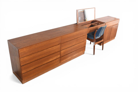 ARNE WAHL IVERSEN TEAK EIGHT DRAWER DRESSER VANITY CREDENZA SUITE | DANISH MODERN 1960s