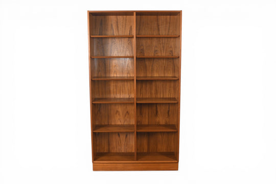 CARLO JENSEN DOUBLE TEAK BOOKCASE BY HUNDEVAD + CO | DANISH MODERN 1960s