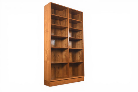 CARLO JENSEN DOUBLE TEAK BOOKCASE BY HUNDEVAD + CO | DANISH MODERN 1960s