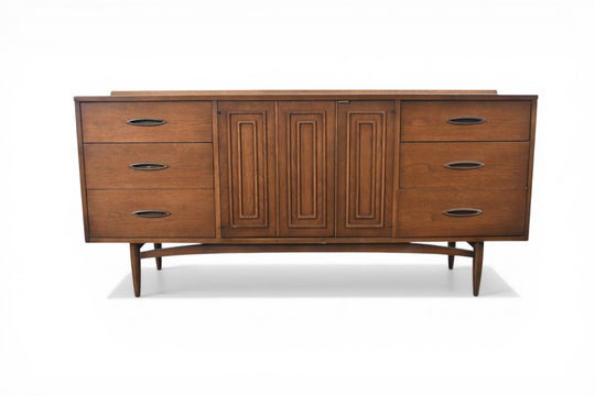 BROYHILL SCULPTRA NINE DRAWER LOW DRESSER IN WALNUT | MID CENTURY MODERN 1960s