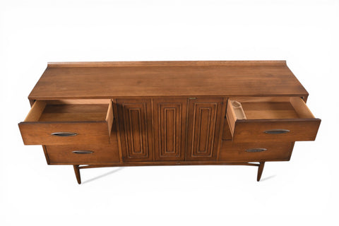 BROYHILL SCULPTRA NINE DRAWER LOW DRESSER IN WALNUT | MID CENTURY MODERN 1960s