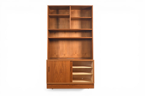 CARLO JENSEN TEAK CREDENZA WITH BOOKCASE HUTCH #2 BY HUNDEVAD + CO | DANISH MODERN 1960s