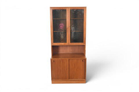 DANISH MODERN TEAK CREDENZA WITH SMOKED GLASS HUTCH | DANISH MODERN 1960s