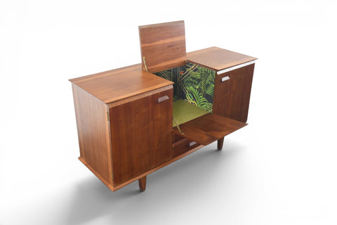 ENGLISH MODERN TEAK CREDENZA WITH FLIP-UP BAR, 1960s